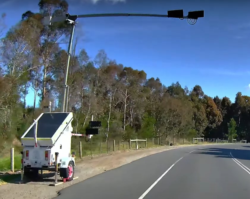 Mobile phone seatbelt cameras